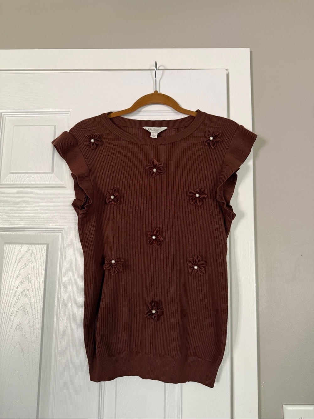 Cato Collection 3D Flowers Pearl Embellishment Ruffle Sleeve Top Vest Blouse